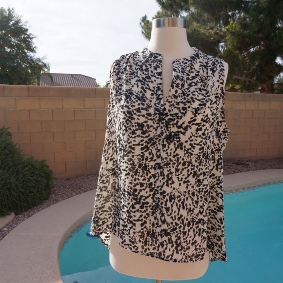 Rose and Olive m black And White tunic top split M - Picture 3 of 7
